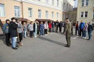Совместно с аппаратом и депутатами Законодательного Собрания, Счетной палатой Пензенской области приняли участие в общегородском субботнике