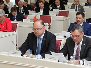 Внесены изменения в закон о губернаторе