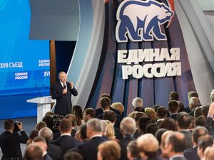 Единороссы поддерживают решение Владимира Путина о выдвижении кандидатом на должность Президента РФ