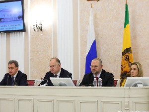Заседание фракции «Единая Россия» под председательством Вадима Супикова
