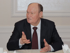 Вадим Супиков поздравляет пензенцев с Праздником весны и труда