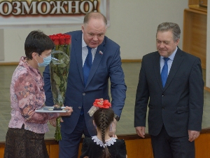 Вадим Супиков поздравил членов Совета общественности Железнодорожного района с наступающим праздником