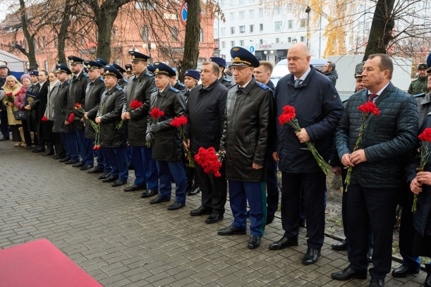 В Пензе открыли мемориальную доску в память о Почётном работнике прокуратуры Николае Павловиче Кадникове