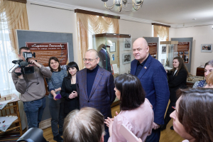 Совместно с Губернатором региона Олегом Владимировичем Мельниченко посетили выставку музея-заповедника «Прохоровское поле»