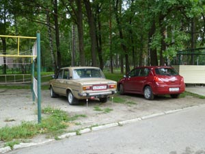 В Заречном борются с нарушителями парковки