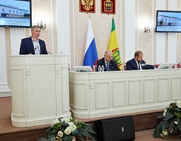 Совместное заседание комитетов ЗСПО, которое провел Олег  Кочетков.