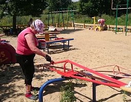 Жители Железнодорожного района Пензы благоустроили детскую площадку  