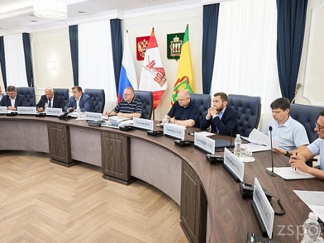 Ремонт, строительство дорог и благоустройство общественных территорий рассмотрены в правительстве региона