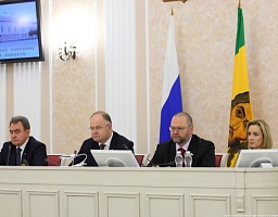 Заседание фракции «Единая Россия» под председательством Вадима Супикова
