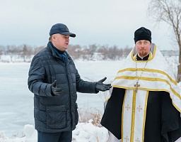 В районе КПД при поддержке Вадима Супикова провели чин освящения воды