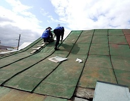 Вадим Супиков оказал содействие в ремонте крыши дома, в котором проживает ветеран ВОВ