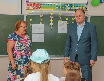 Вадим Супиков оказал помощь школе избирательного округа № 1