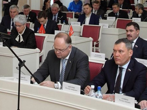 Среднюю зарплату педработников детсадов доведут до средней в сфере общего образования