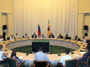 Подарим детям мяч!