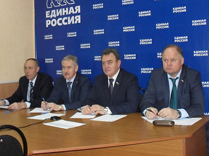 Единороссы примут все меры по реализации Послания президента