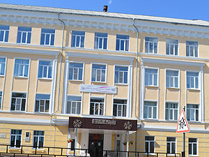 Отремонтированы футбольные ворота в школе №8