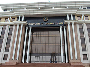 Губернатор Пензенской области провел встречу с министром обороны Казахстана