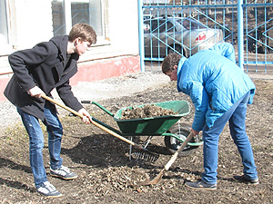 В районе продолжается санитарная очистка территорий