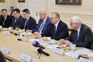 Рабочая встреча Губернатора Пензенской области Олега Владимировича Мельниченко с делегацией Республики Таджикистан