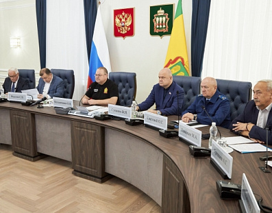 Заседание Правительства Пензенской области под председательством Губернатора региона Олега Владимировича Мельниченко
