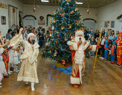 Новогодние ёлки прошли для детей избирательного округа № 1 