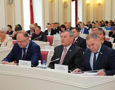 Введены дополнительные меры господдержки детей-сирот